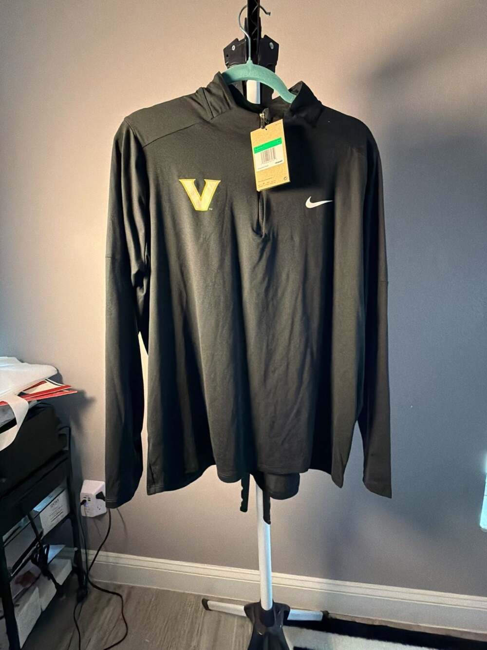 Nike Women's Vanderbilt Commodores Black Dri-FIT Half-Zip Pullover Size XL